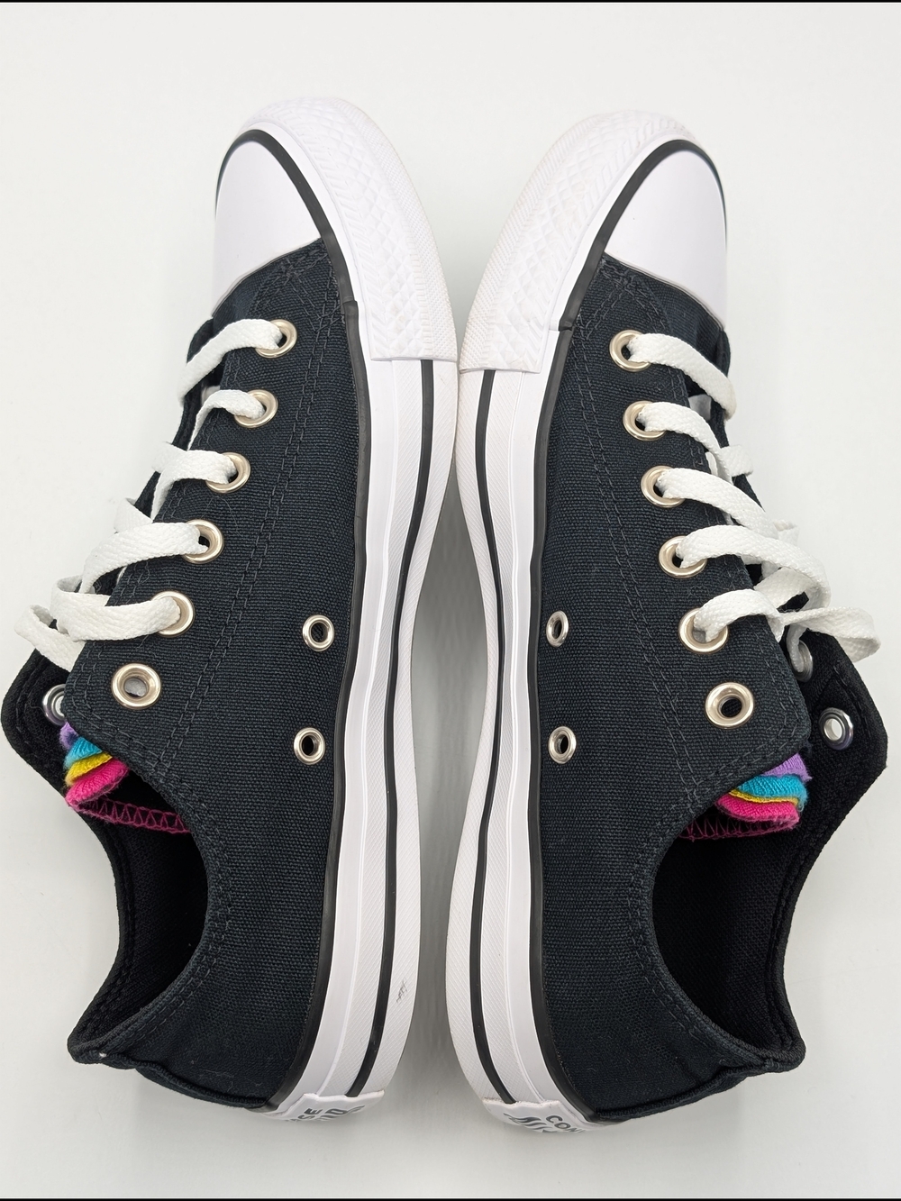 Converse Chuck Taylor All Star  Unisex M 6 W 8 Low Top Sneakers Rainbow Tongue - Picture 9 of 10